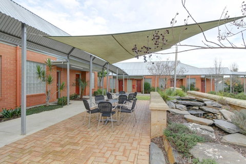 Strath Motel - Accommodation Kalgoorlie 0