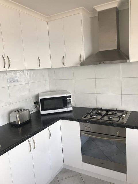 Beachside & Jetty View Apartment 6 - Captain\'s Apt - Accommodation Kalgoorlie 5