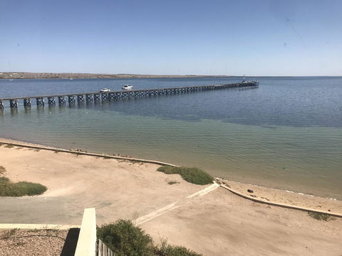 Beachside & Jetty View Apartment 6 - Captain\'s Apt - Accommodation Kalgoorlie 2