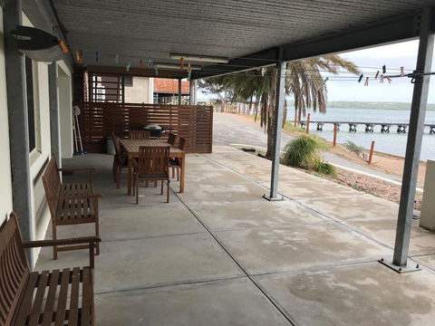 Beachside & Jetty View Apartment 6 - Captain\'s Apt - Accommodation Kalgoorlie 37