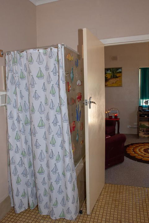 Kimba Units - Accommodation Kalgoorlie 11