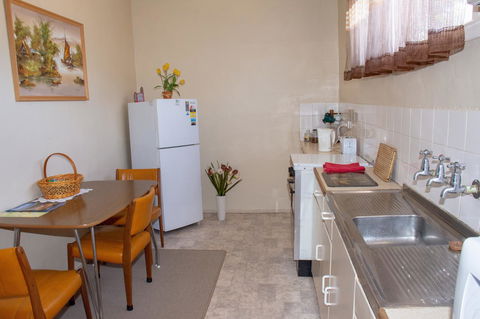Kimba Units - Accommodation Kalgoorlie 6