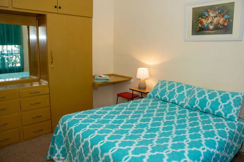 Kimba Units - Accommodation Kalgoorlie 0