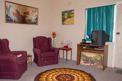Kimba Units - Accommodation Kalgoorlie 9