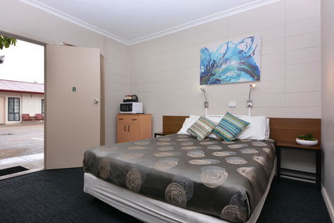 Motel Poinsettia - Accommodation Kalgoorlie 25