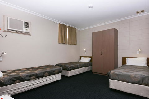 Motel Poinsettia - Accommodation Kalgoorlie 23