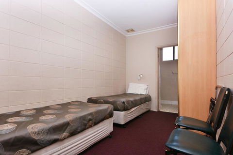 Motel Poinsettia - Accommodation Kalgoorlie 22