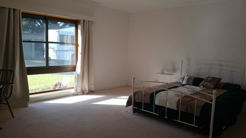 Hilltop Escape - Accommodation Kalgoorlie 12