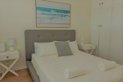 Henley Beach South, Amazing Views, Huge Private Balcony! - Accommodation Kalgoorlie 11
