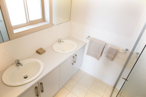 Waterfront On Jefferson, At Wellington Marina, SA - Accommodation Kalgoorlie 11