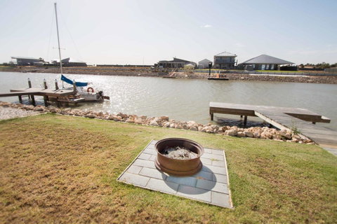 Waterfront On Jefferson, At Wellington Marina, SA - Accommodation Kalgoorlie 2