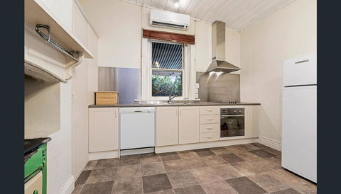 Treasured Memories Cottage - Accommodation Kalgoorlie 10