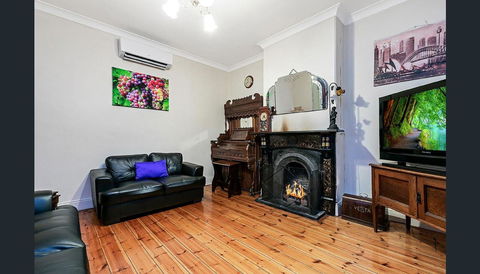 Treasured Memories Cottage - Accommodation Kalgoorlie 5