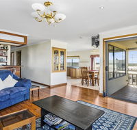 Rocks Retreat House with Sea Views - Accommodation Kalgoorlie