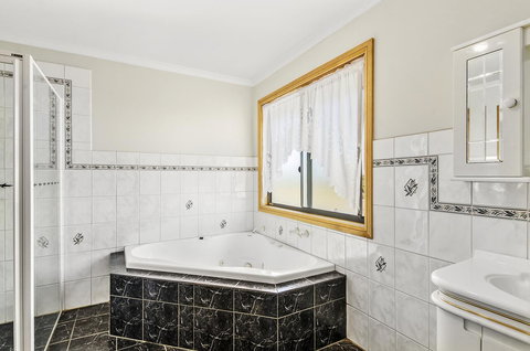 Rocks Retreat House With Sea Views - Accommodation Kalgoorlie 12