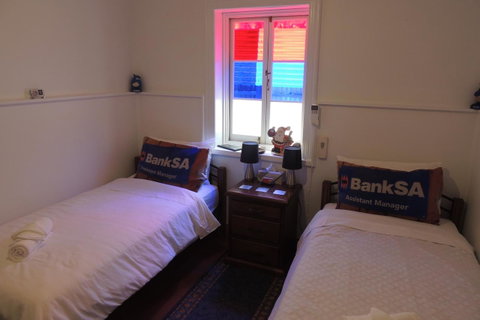 Wozza's B&B - Accommodation Kalgoorlie 10