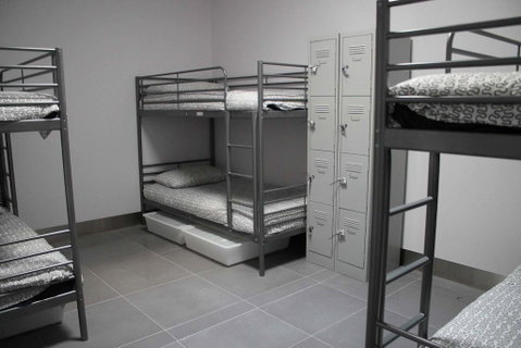 Perth City Backpackers Hostel - Note - Valid Passport Required To Check In - Accommodation Kalgoorlie 3