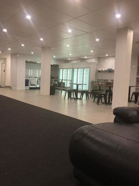 Perth City Backpackers Hostel - Note - Valid Passport Required To Check In - Accommodation Kalgoorlie 11