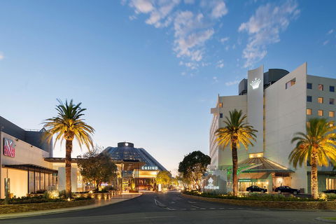 Crown Promenade Perth - Accommodation Kalgoorlie 11