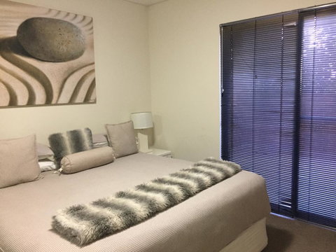Parklane Apartments - Accommodation Kalgoorlie 8