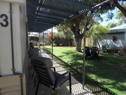 Lazy Lobster Holiday Units & Chalets - Accommodation Kalgoorlie 9