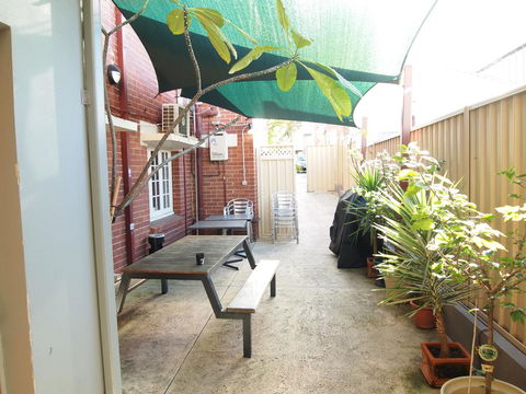 The Emperors Crown Hostel - Accommodation Kalgoorlie 17