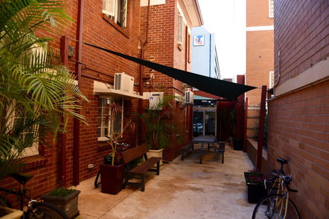 The Emperors Crown Hostel - Accommodation Kalgoorlie 10