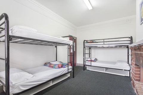 The Emperors Crown Hostel - Accommodation Kalgoorlie 7