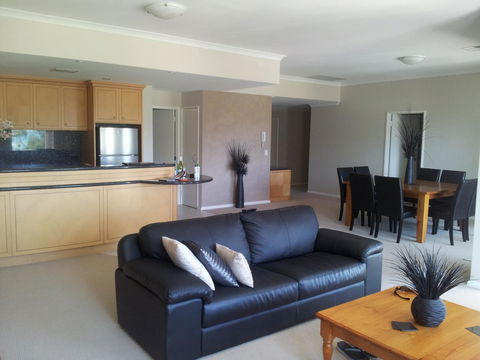 Boardwalk By The Beach - Accommodation Kalgoorlie 2