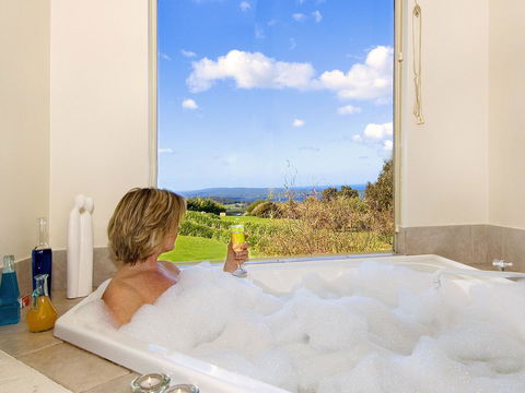 Chimes Spa Retreat - Accommodation Kalgoorlie 35