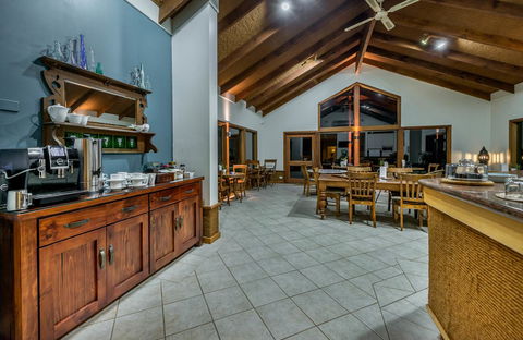 Chimes Spa Retreat - Accommodation Kalgoorlie 5