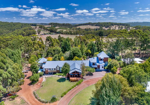Chimes Spa Retreat - Accommodation Kalgoorlie 3