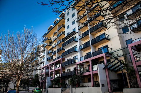 Perth Short Stays - Accommodation Kalgoorlie 0