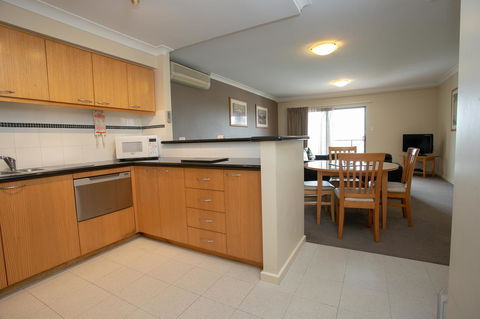 Perth Short Stays - Accommodation Kalgoorlie 11