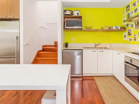Home Apartment - Perth City Centre - Free WiFi - Accommodation Kalgoorlie 9