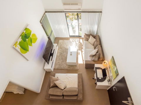 Home Apartment - Perth City Centre - Free WiFi - Accommodation Kalgoorlie 11