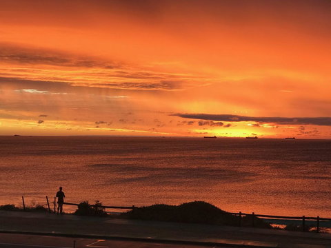 Cottesloe Beachfront Ocean View Apartment - Accommodation Kalgoorlie 14