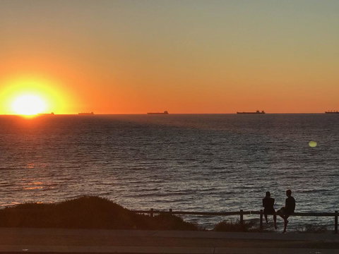 Cottesloe Beachfront Ocean View Apartment - Accommodation Kalgoorlie 18