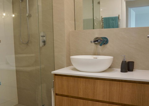 Cottesloe Beachfront Ocean View Apartment - Accommodation Kalgoorlie 17