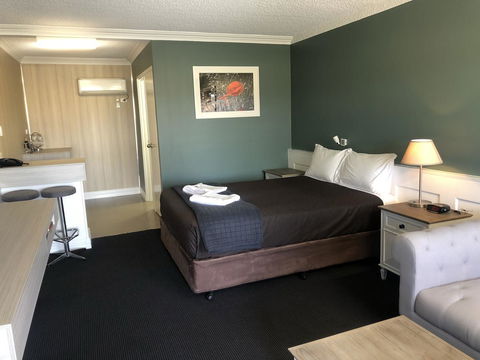 Dog Rock Motel - Accommodation Kalgoorlie 10