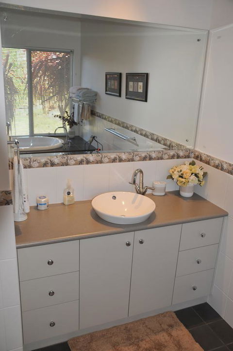 Glenelg On King Bed & Breakfast - Accommodation Kalgoorlie 25