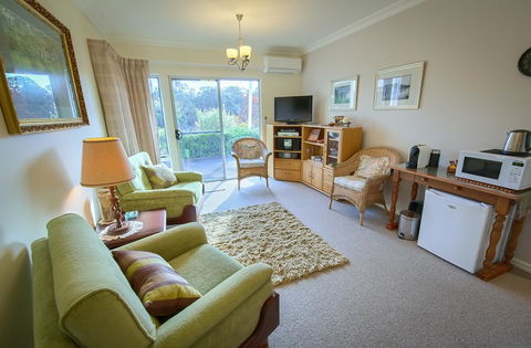 Glenelg On King Bed & Breakfast - Accommodation Kalgoorlie 2