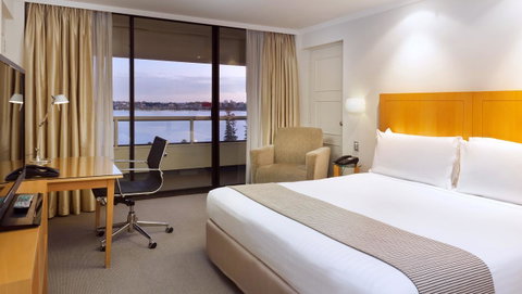 Crowne Plaza Perth, An IHG Hotel - Accommodation Kalgoorlie 3