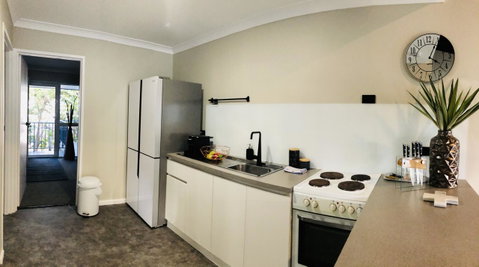 West Beach Lagoon 220 Stylish And Cozy - Accommodation Kalgoorlie 11