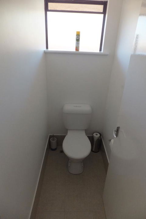 Ocean Beach Chalet 18 - Accommodation Kalgoorlie 19