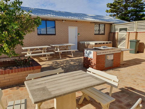 Ocean Beach Chalet 18 - Accommodation Kalgoorlie 11