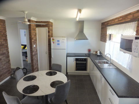 Ocean Beach Chalet 18 - Accommodation Kalgoorlie 17