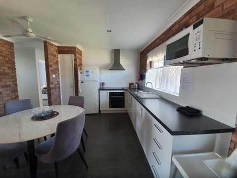 Ocean Beach Chalet 18 - Accommodation Kalgoorlie 2