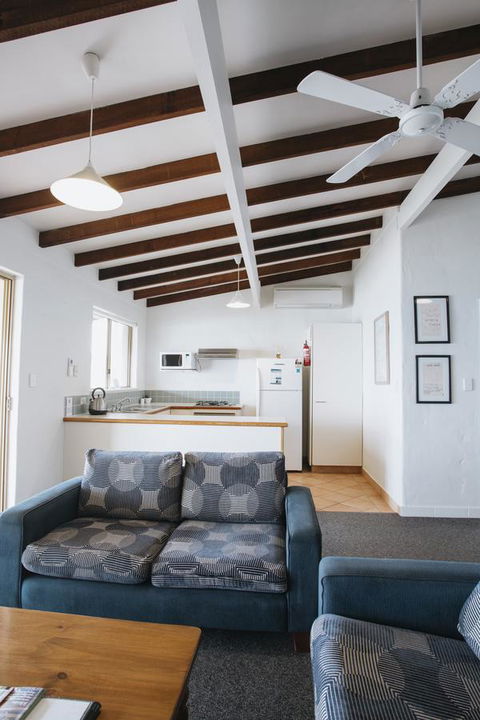 Canal Rocks Beachfront Apartments - Accommodation Kalgoorlie 4