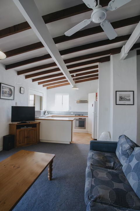 Canal Rocks Beachfront Apartments - Accommodation Kalgoorlie 11